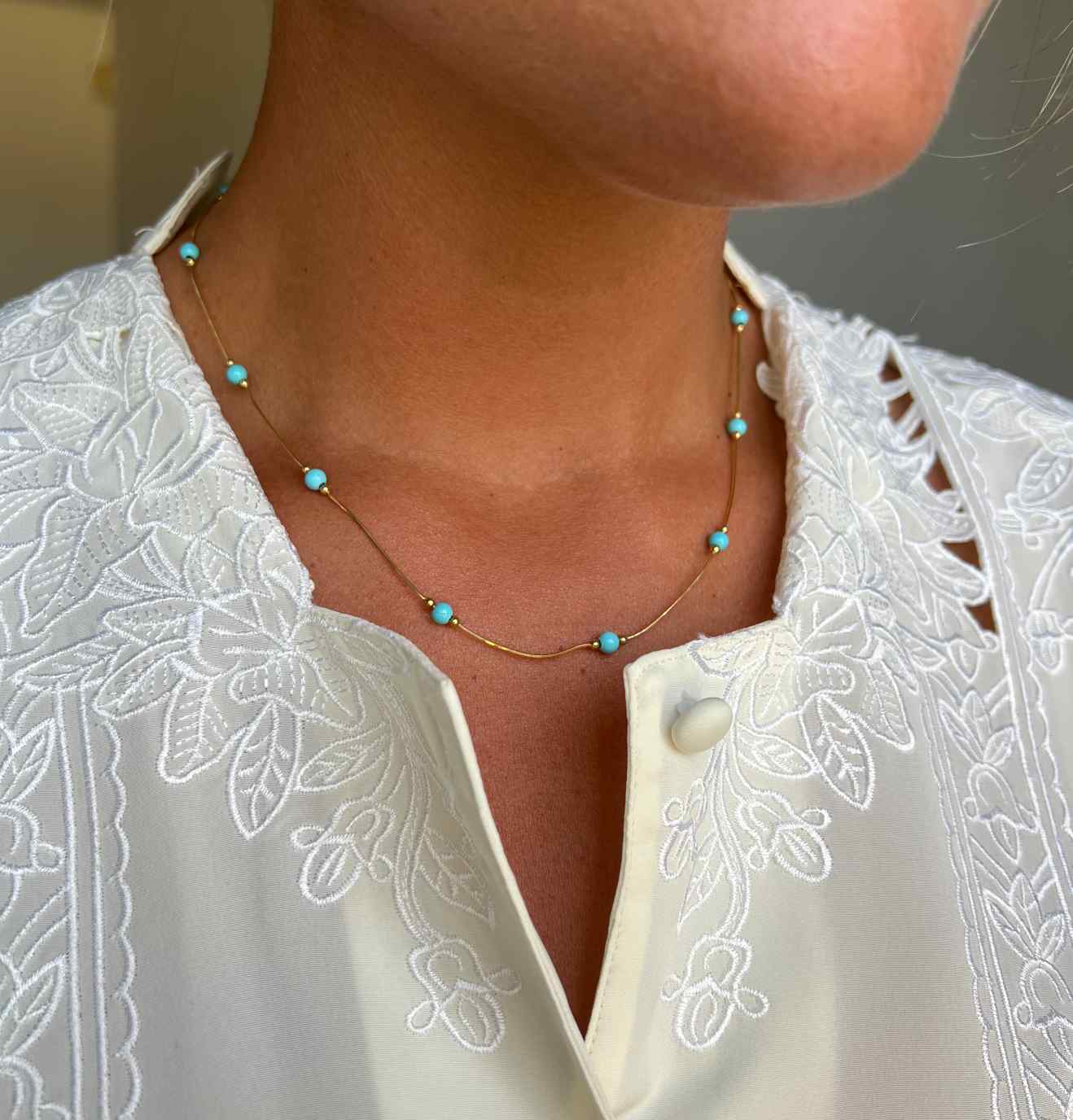 PILLO choker in 18k gold and turquoise