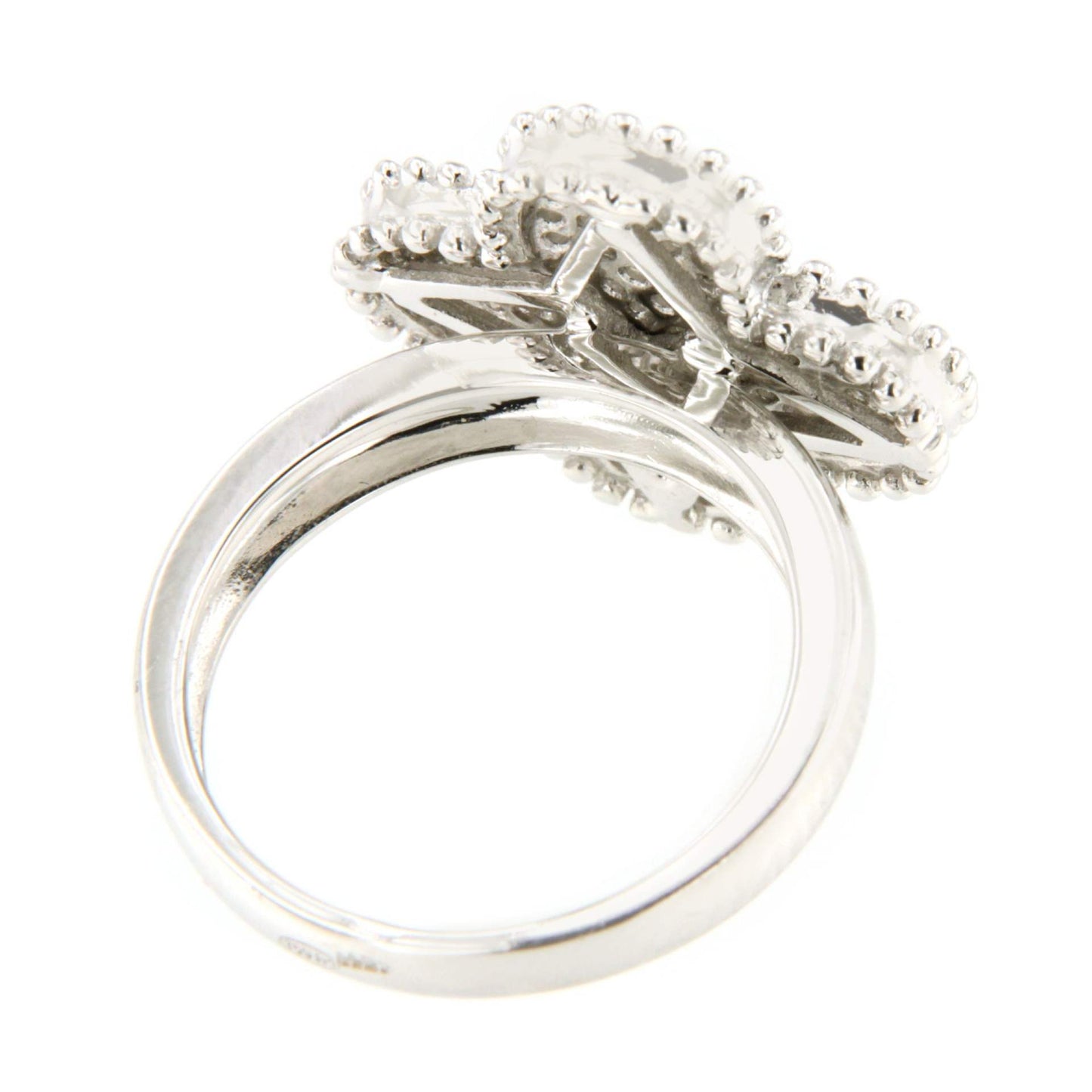 Anillo RENTERIA en oro blanco de 18 ktes con brillantes en pavé.