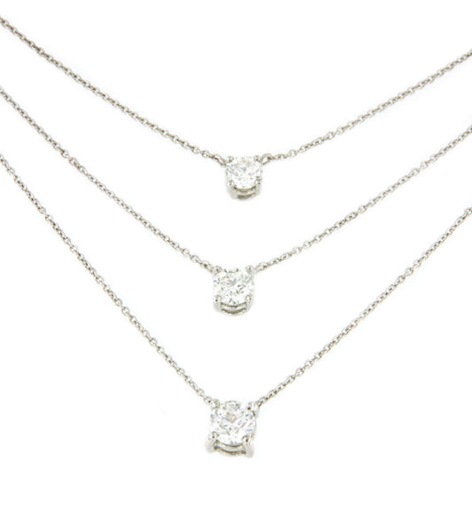 ALFA 18 Karat white gold chain with diamond solitaire