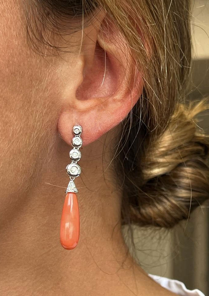 GUAJIRA, perillas de corales con casquilla de brillantes - Roman Joyero