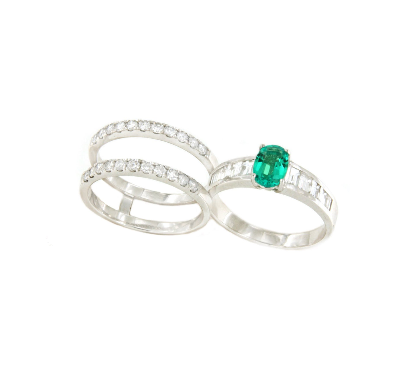 PILGRIM ring in 18k white gold with diamonds, emerald or sapphire