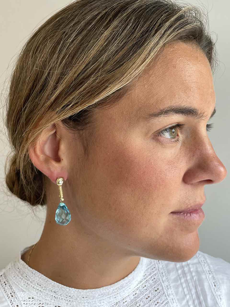 HORNA pendant with diamond bezel in 18k yellow and white gold