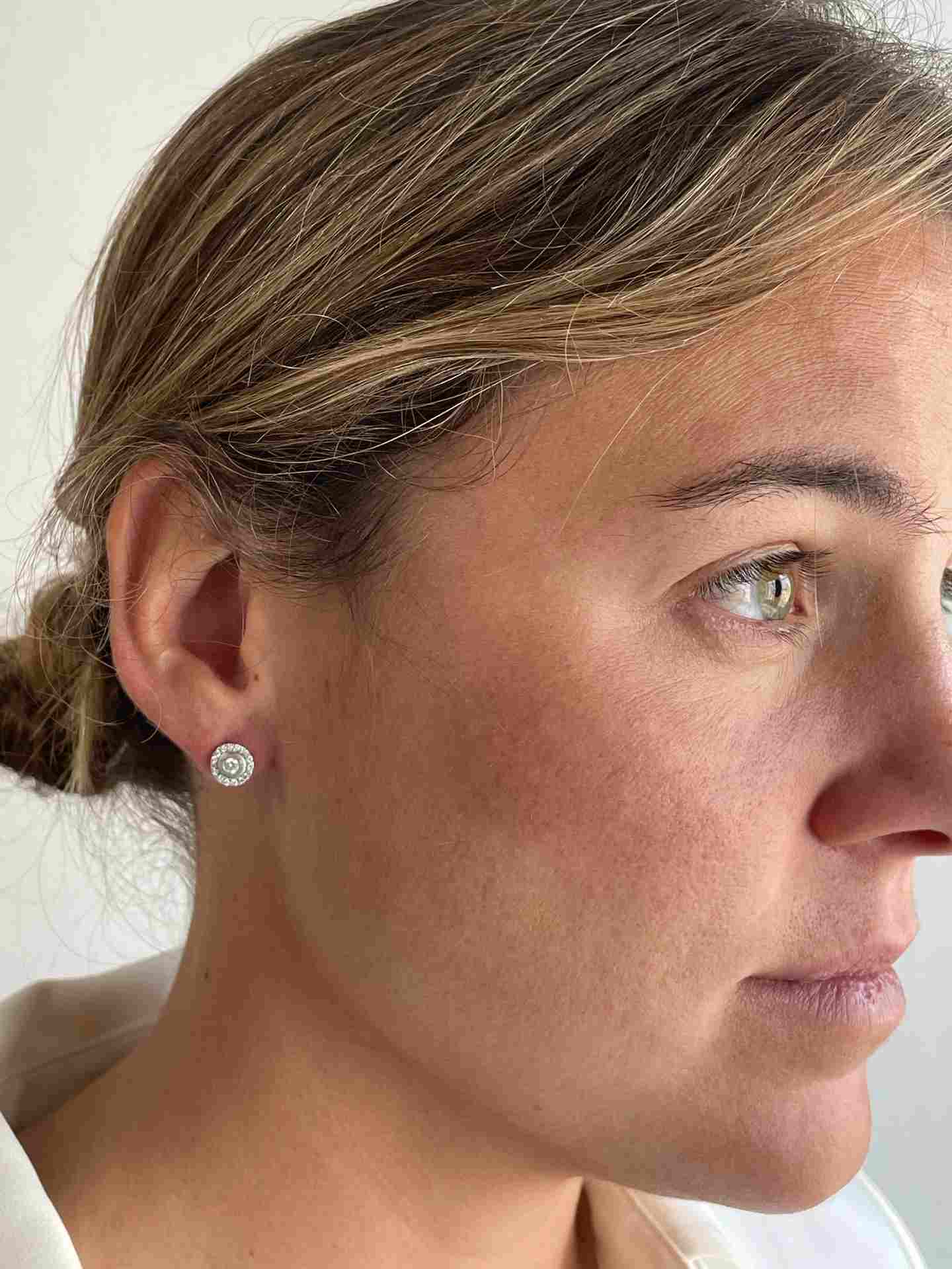 BABEL detachable stud earrings in white gold and diamond.