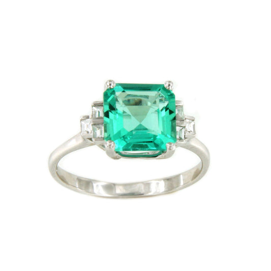 TOULON ring with emerald and baguette-cut diamonds in 18k white gold