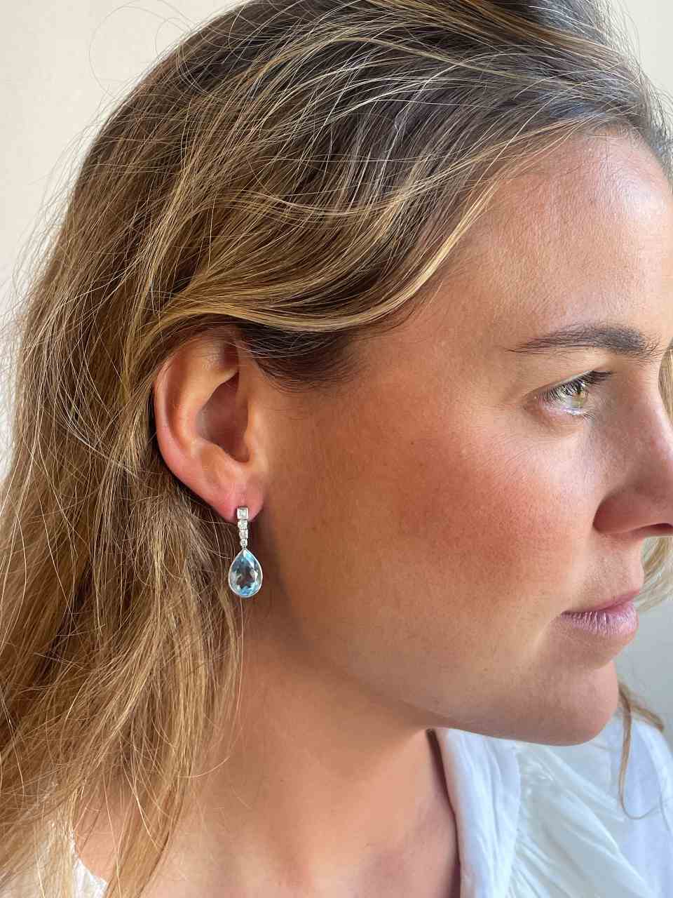 TERESA detachable earrings in 18k white gold and diamonds