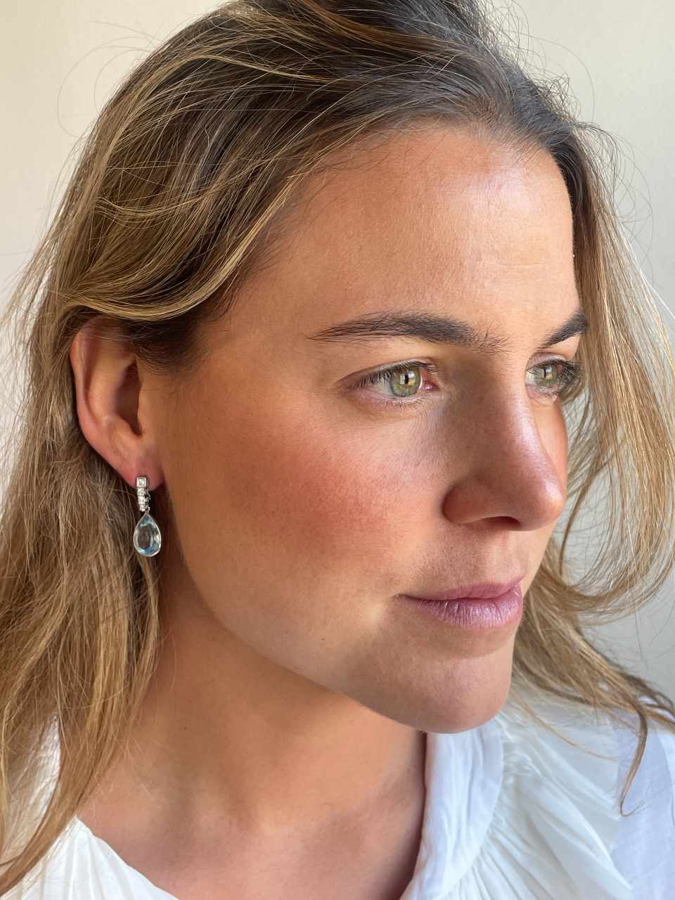 TERESA detachable earrings in 18k white gold and diamonds