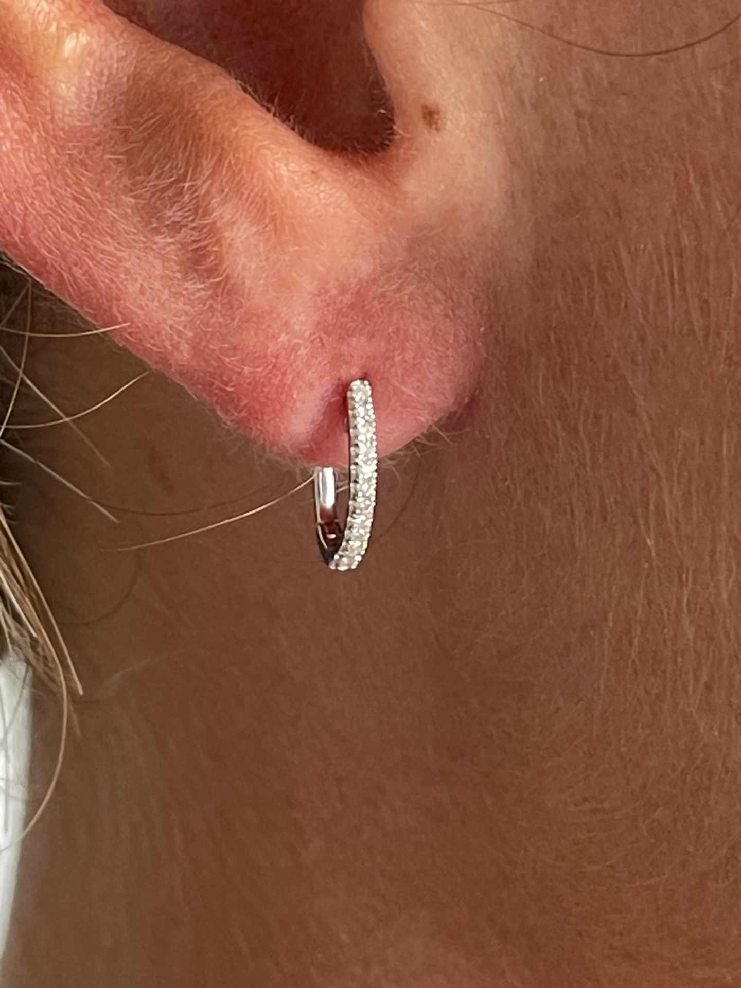 POITIERS earring, small diamond hoop in 18k white gold