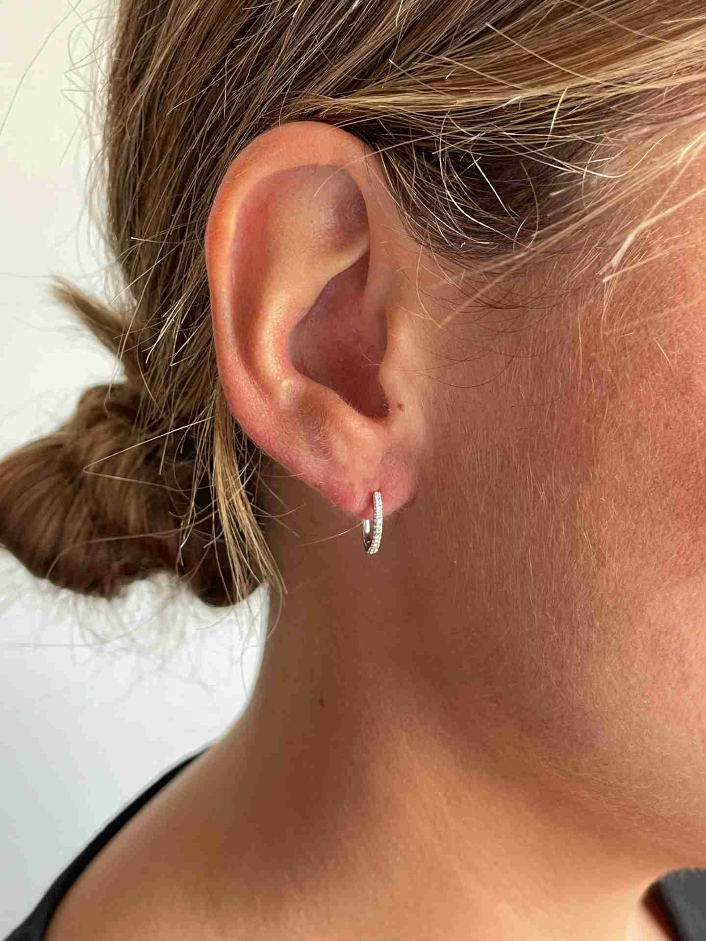 POITIERS earring, small diamond hoop in 18k white gold