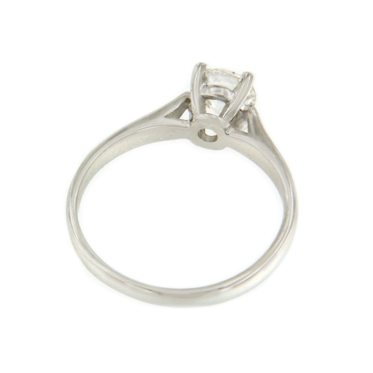 LAVAL classic solitaire diamond ring in 18k white gold