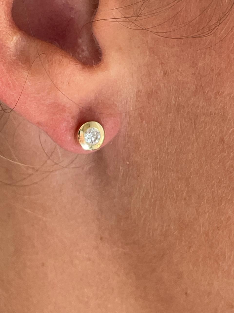 NEVERS detachable stud earrings in 18k yellow gold