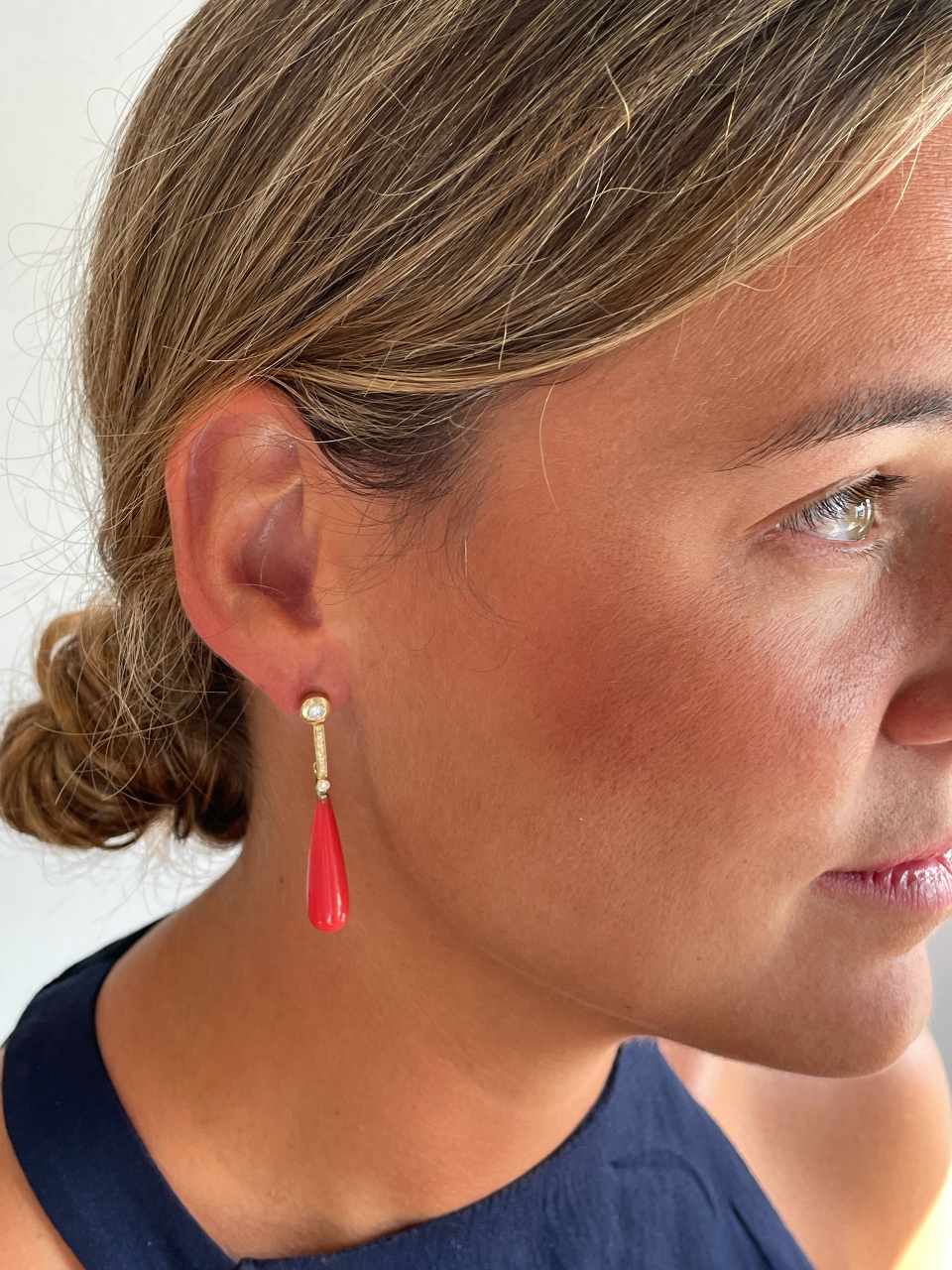 NEVERS detachable stud earrings in 18k yellow gold