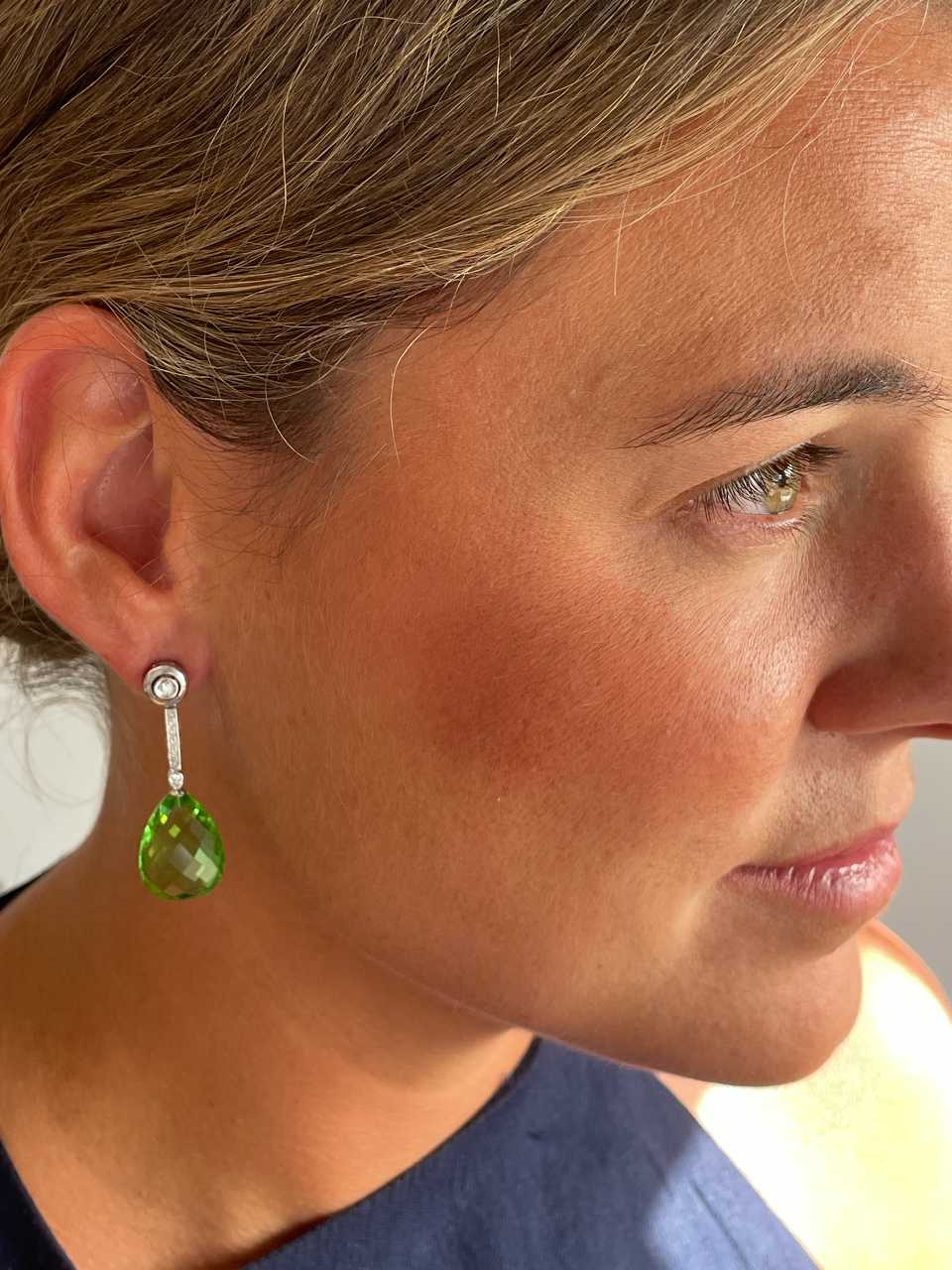 MOKKARILLOS detachable stud earrings with diamonds in 18k gold