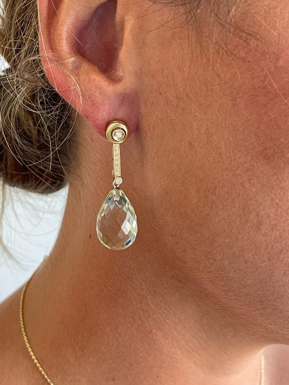 MIKRO alargador corto de oro blanco de 18 kilates y brillantes