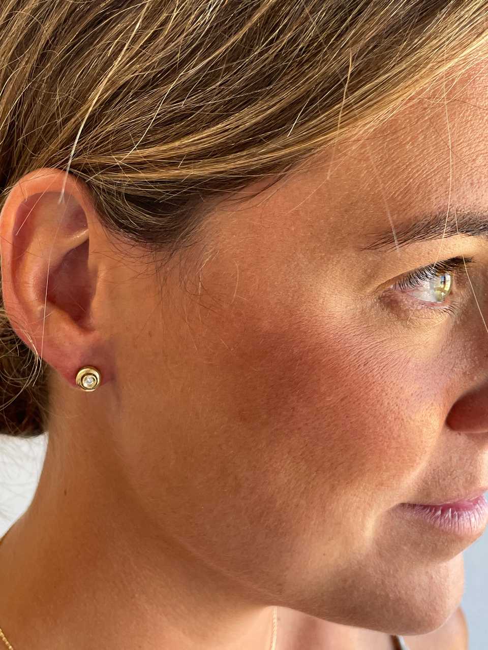 MOKKARILLOS detachable stud earrings with diamonds in 18k gold