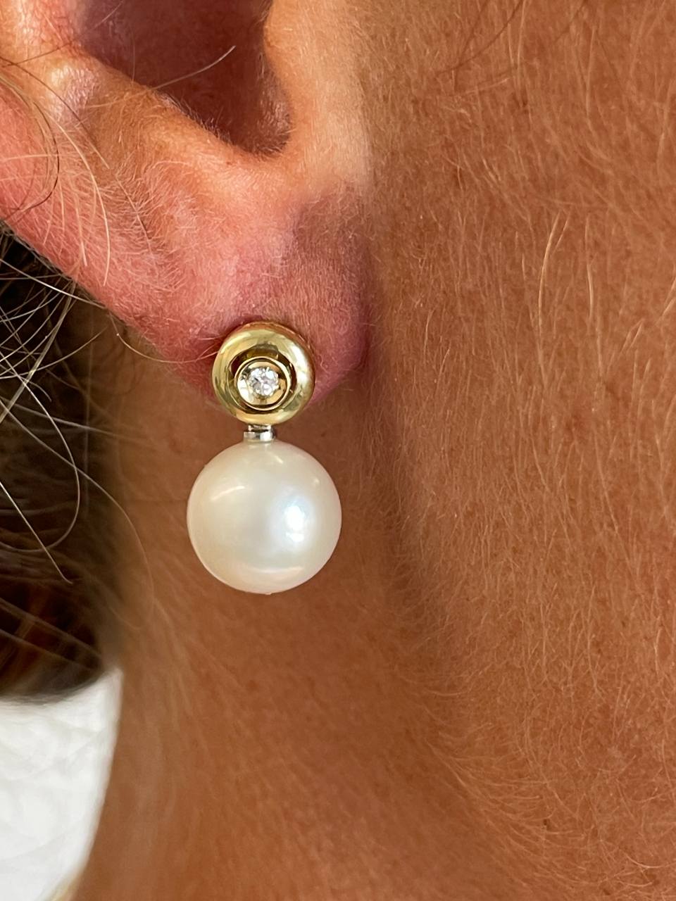 MOKKARILLOS detachable stud earrings with diamonds in 18k gold