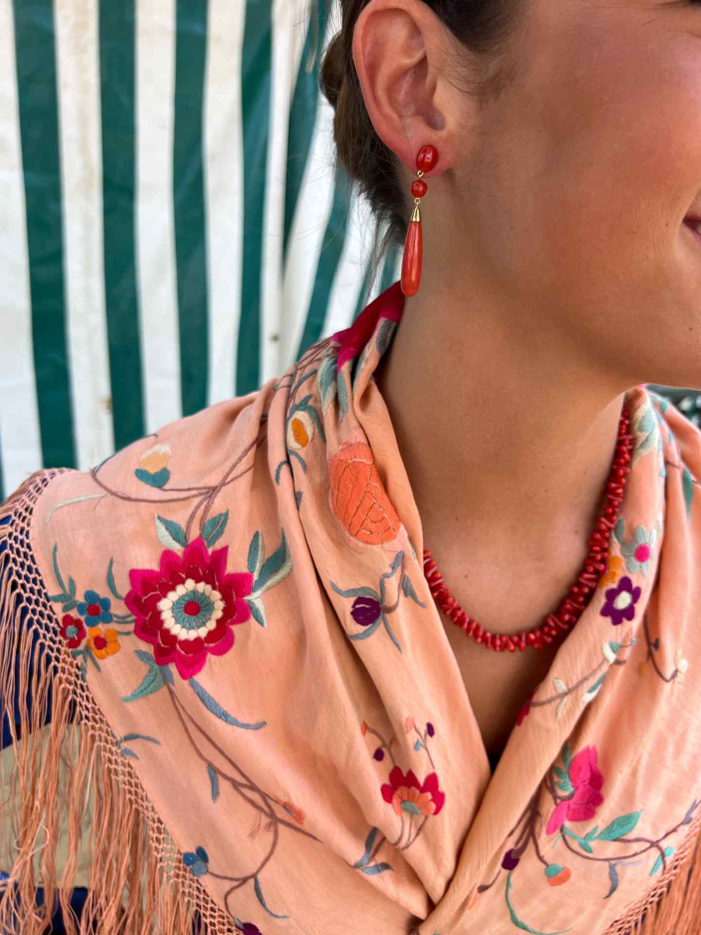 SARA earrings in coral and 18-karat gold