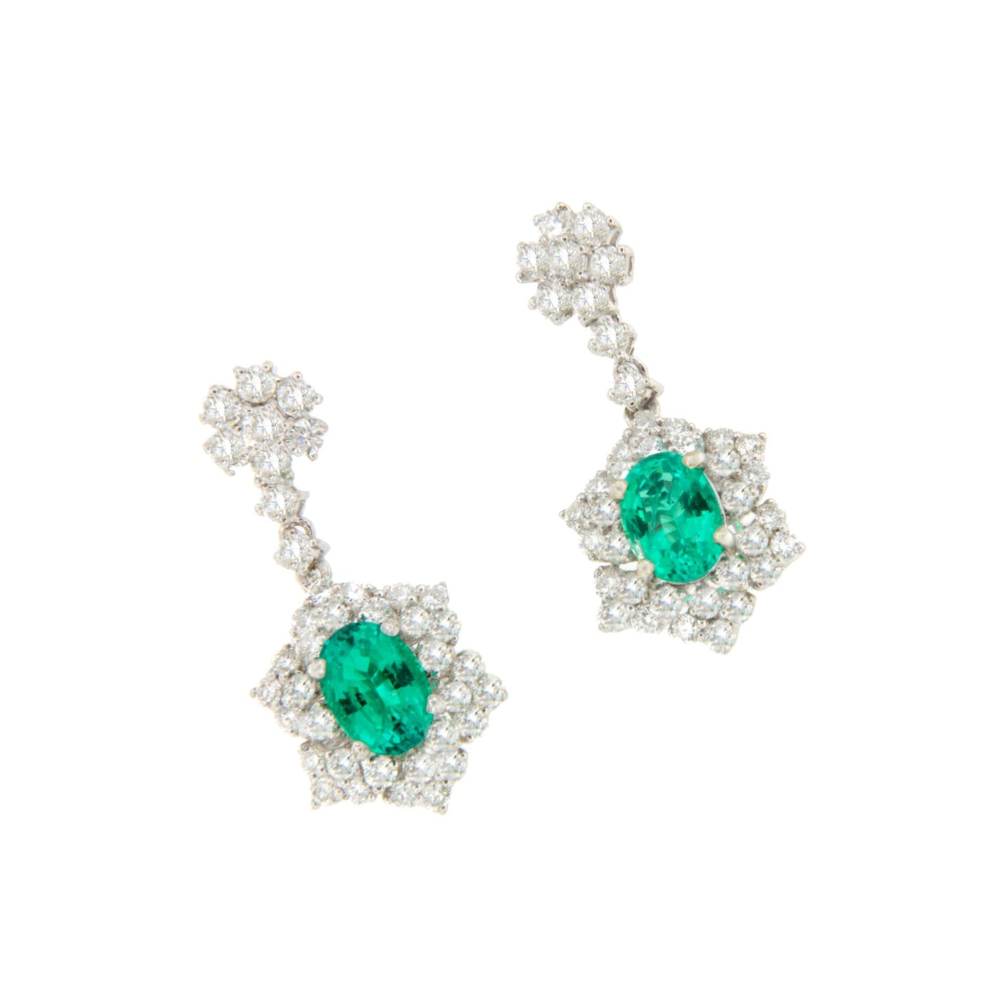 Pendientes TUNO largos oro blanco 18 ktes roseta esmeralda y brillantes