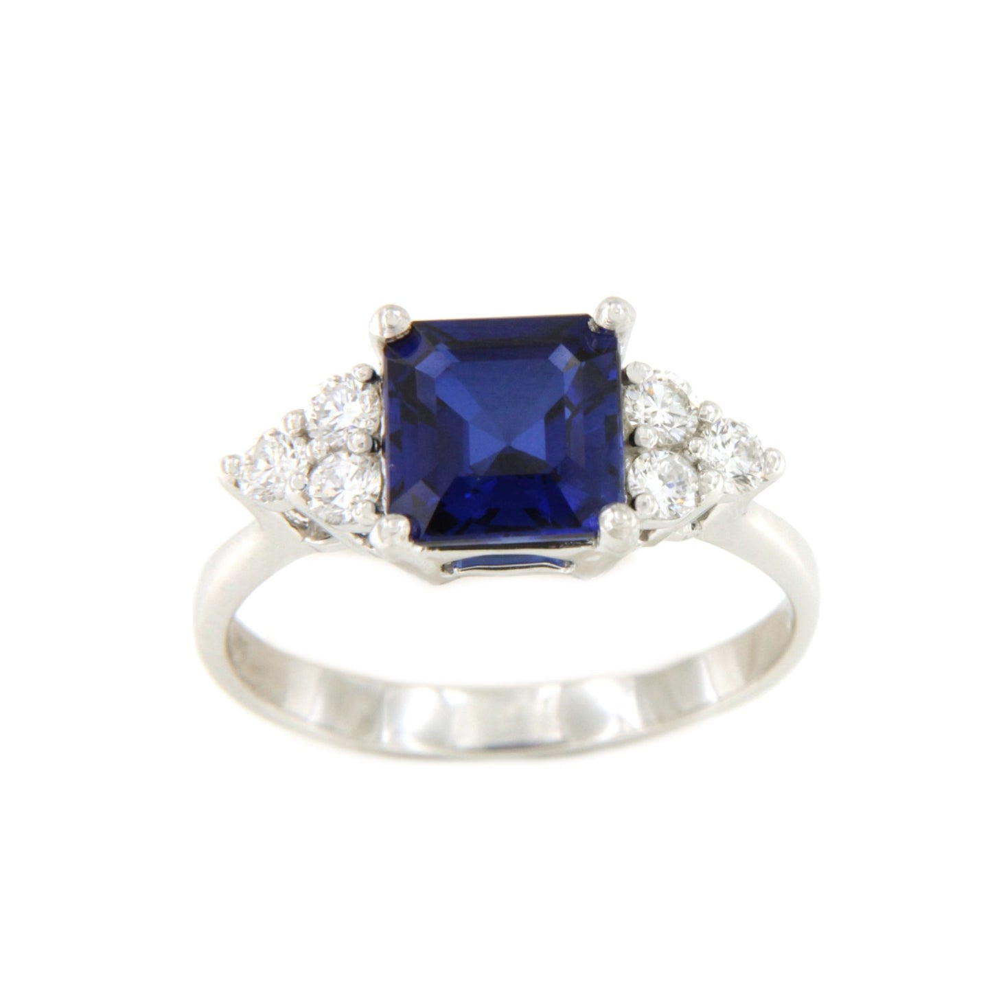 VIVEIRO ring in 18k white gold with sapphires and diamonds.