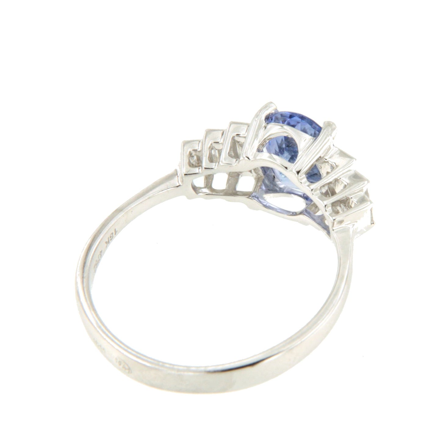 Anillo PITAYA oval de tanzanita y baguettes en oro blanco 18 ktes