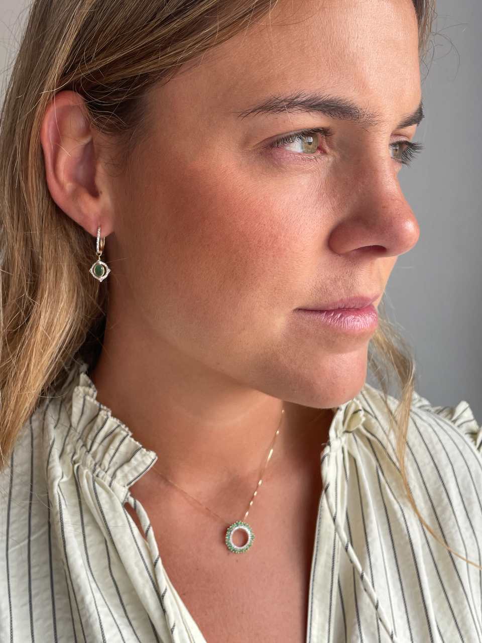 SOLARA pendant in 14k gold with diamonds and rubies/emeralds