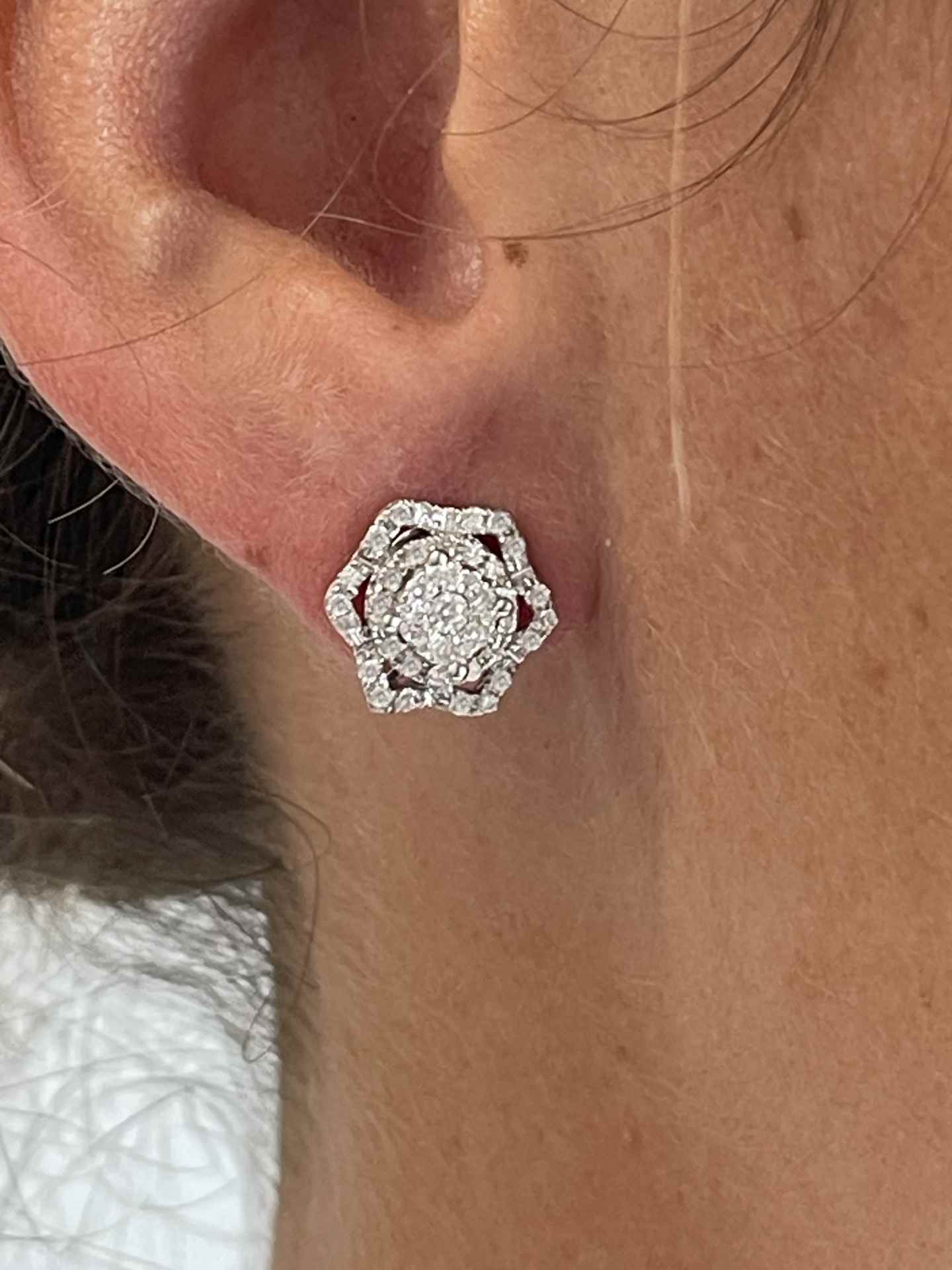 CELIA long detachable earring with diamonds in white gold