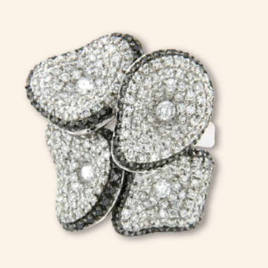TRAPANI, white gold ring with diamonds.