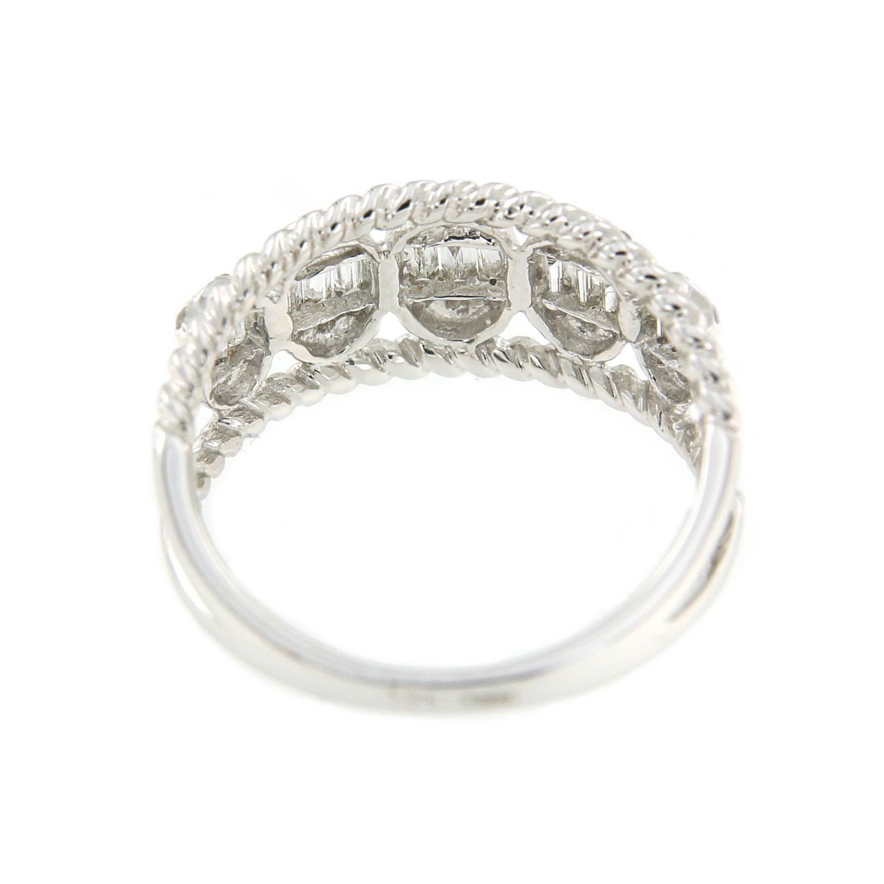 Anillo NURAY de oro blanco con brillantes y baguettes - Roman Joyero