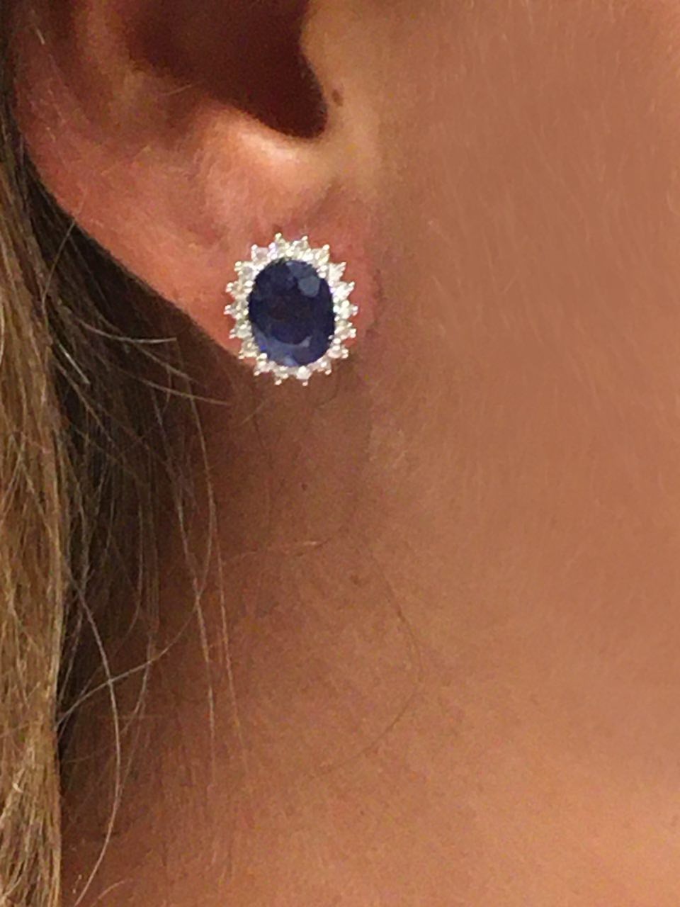 Pendientes NURTEN en oro blanco con zafiros y brillantes - Roman Joyero