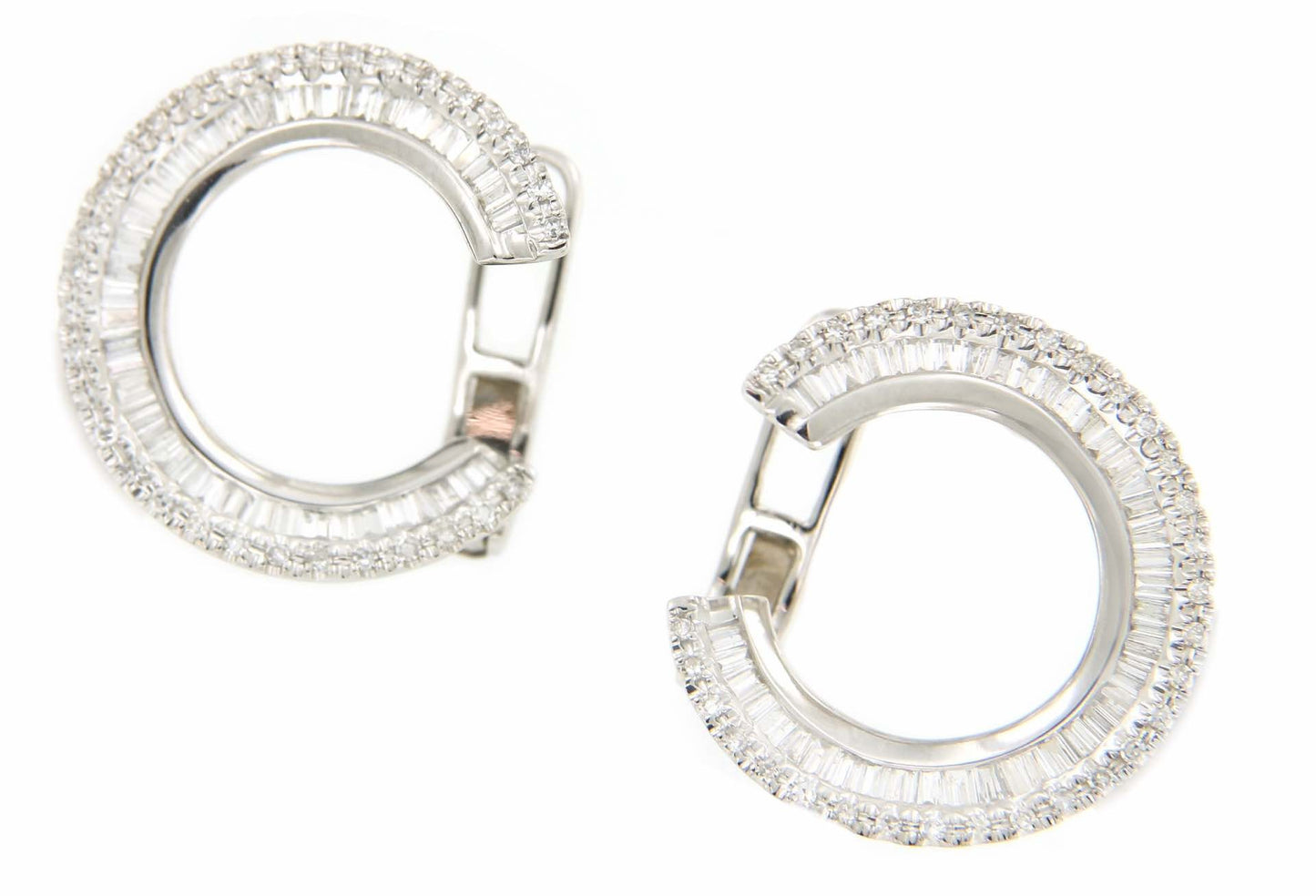 Pendientes SEHRAZAD en oro blanco con diamantes y baguettes - Roman Joyero