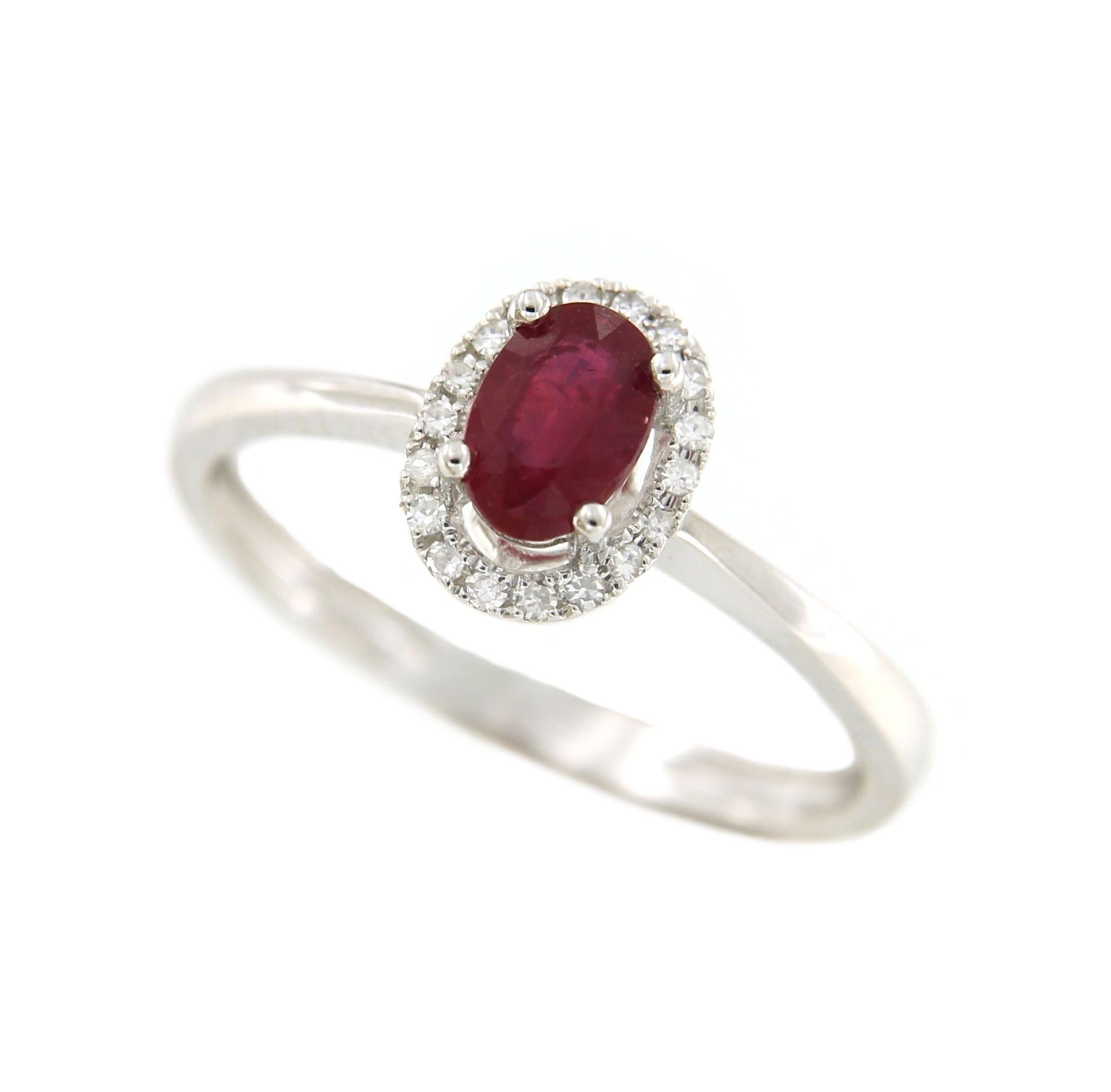 Anillo SERPIL en oro blanco con brillantes y esmeralda, rubí o zafiro