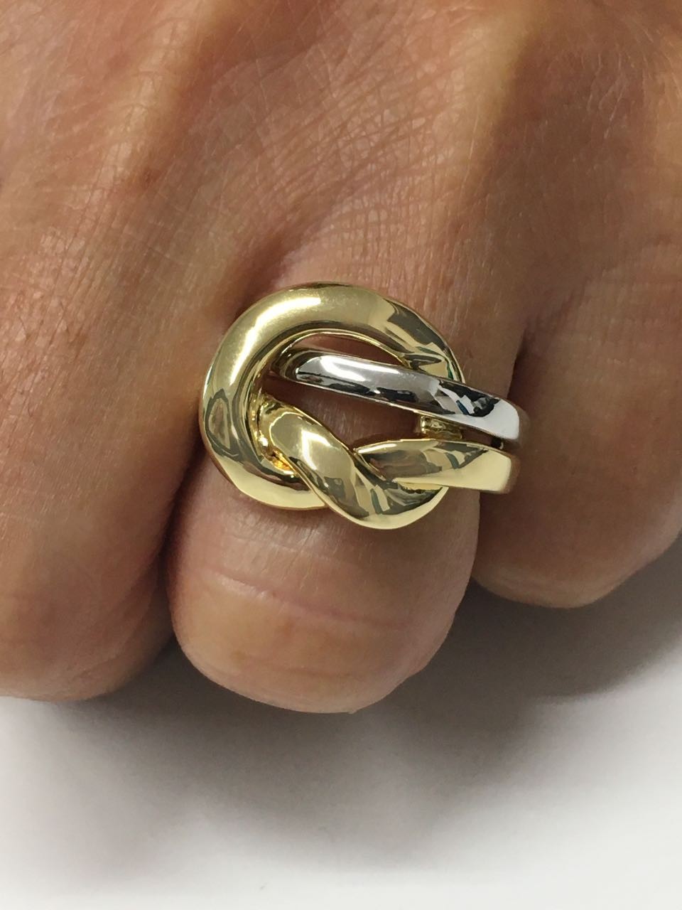 Anillo SEVIL en oro amarillo y oro blanco de 18 kilates - Roman Joyero