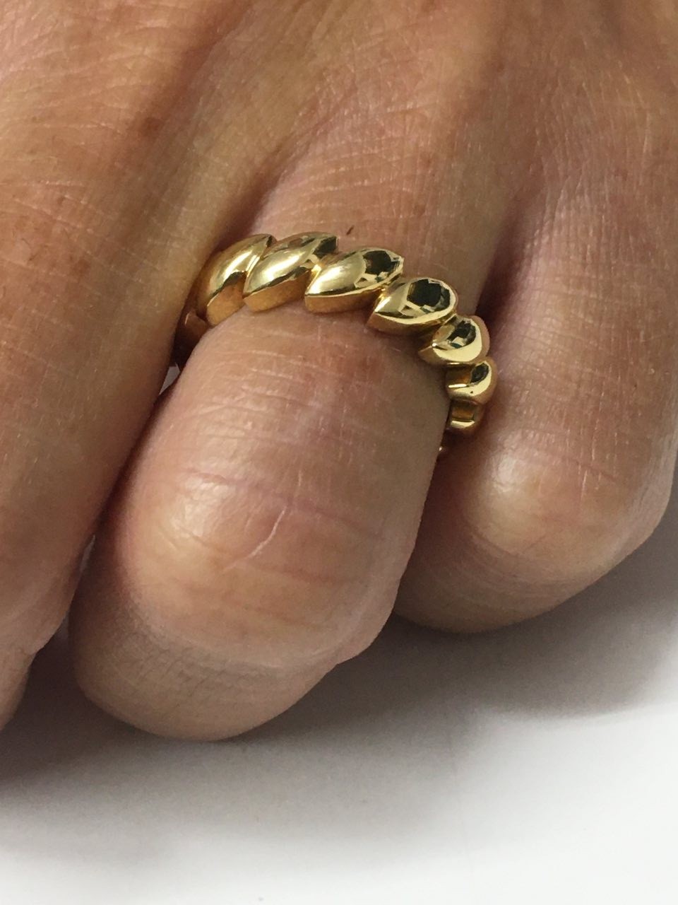 Anillo TULAY en oro amarillo de 18 kilates con gallones - Roman Joyero