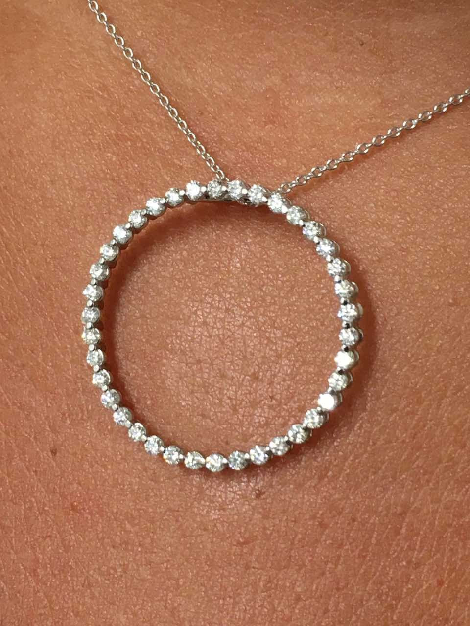 Colgante oro MASSET con brillantes