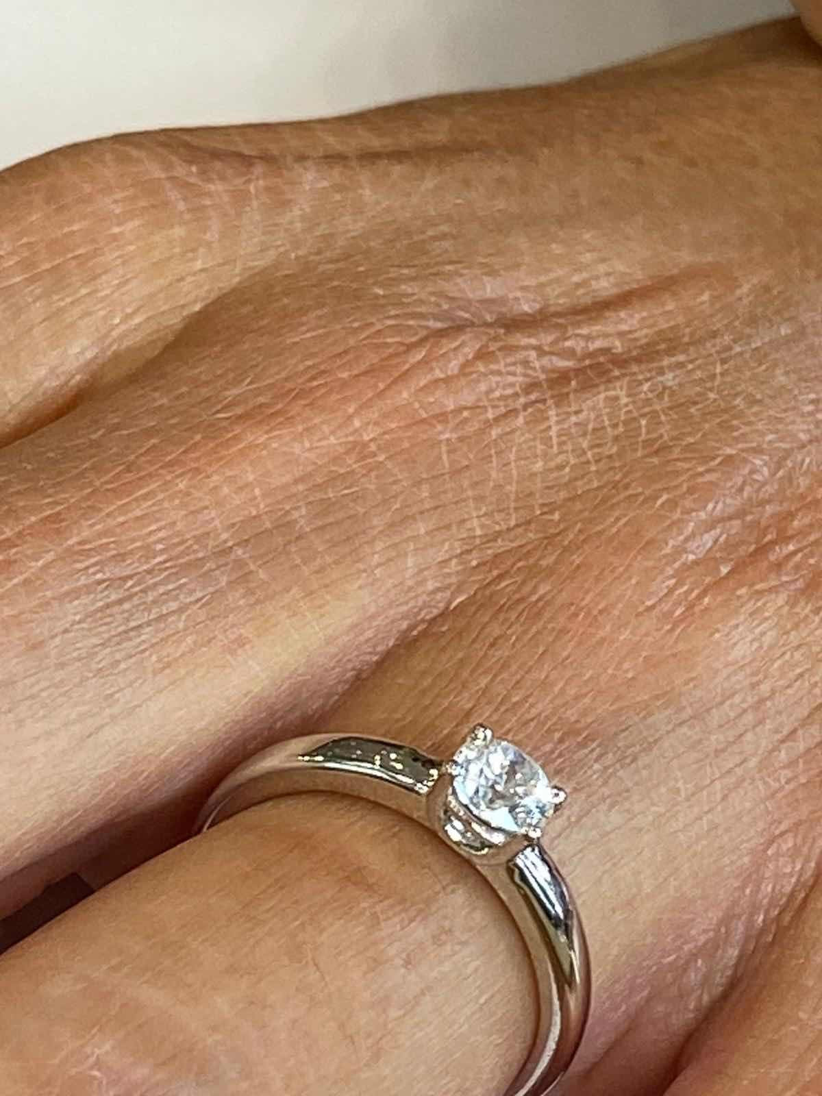 OTELO, Anillo de compromiso en oro blanco y diamante - Roman Joyero