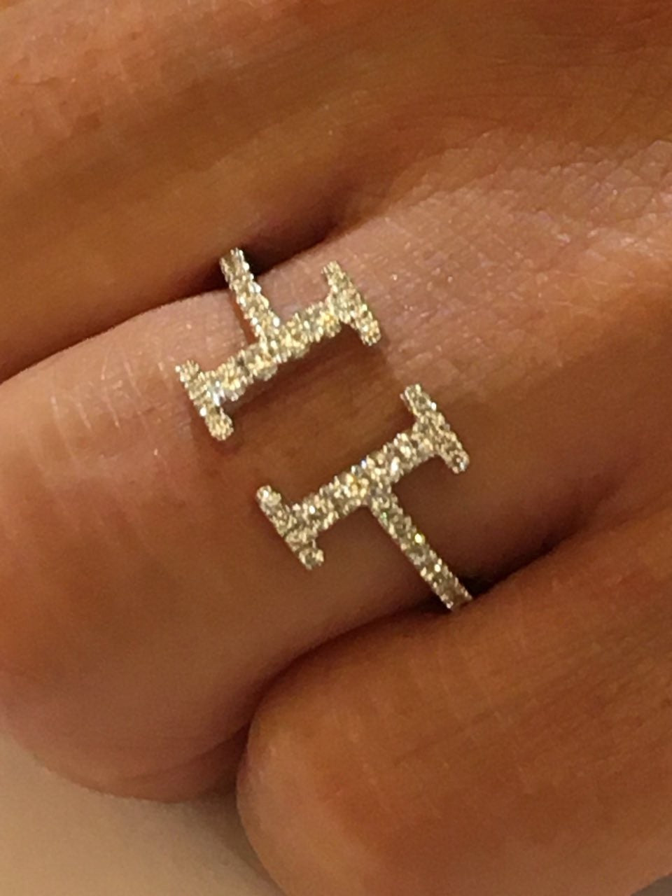 AIONA, anillo de oro blanco con diamantes - Roman Joyero