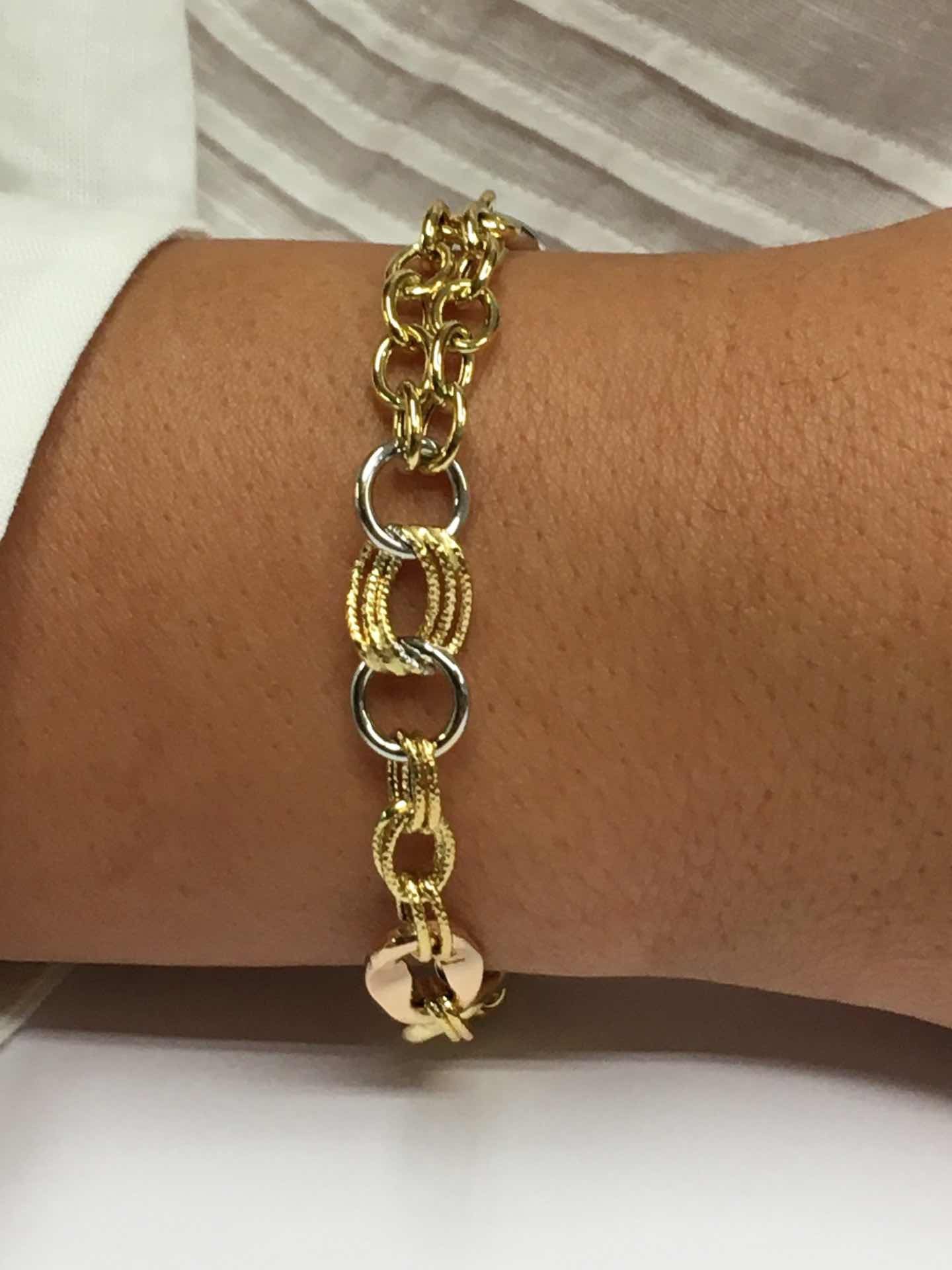 Pulsera KEDI distintos tramos de cadenas en oro 3 colores de 18 ktes