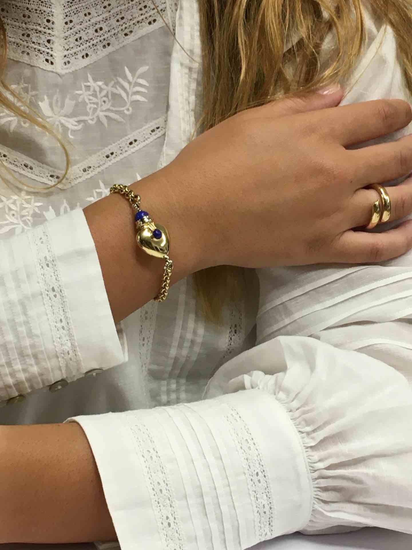 Pulsera KURT nueva en oro de 18 ktes con corazón y lapislázuli