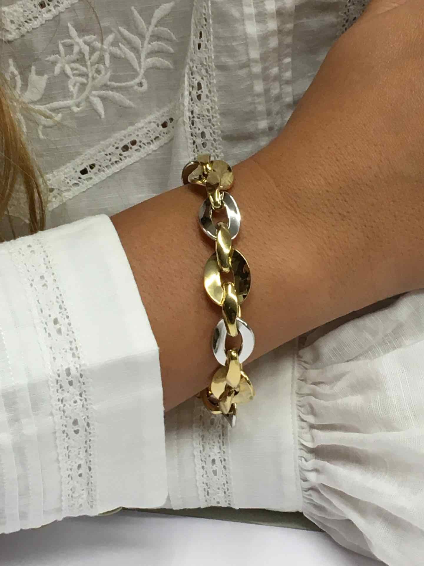 Pulsera OMER en 2 colores de oro 18 kts con eslabones huecos