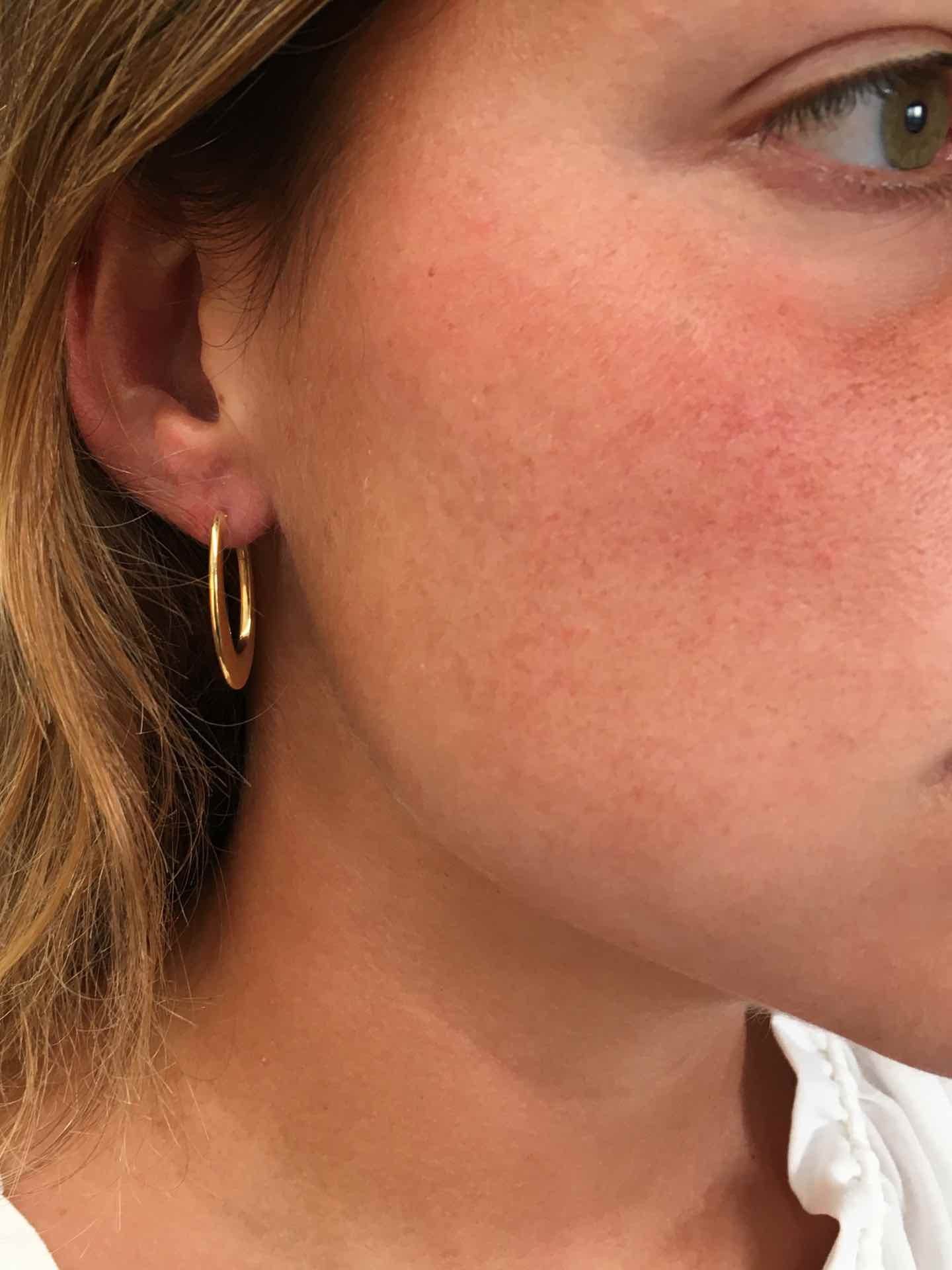 Argollas de oro huecas RIZA en oro de 18 Kilates aplanadas - Roman Joyero