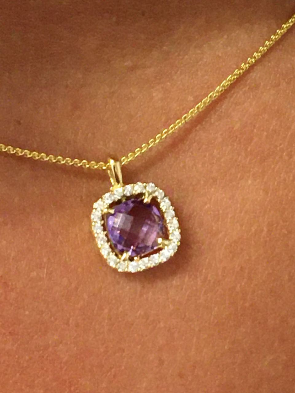 Colgante RIFAT en oro amarillo 18kt con amatista y circonitas - Roman Joyero