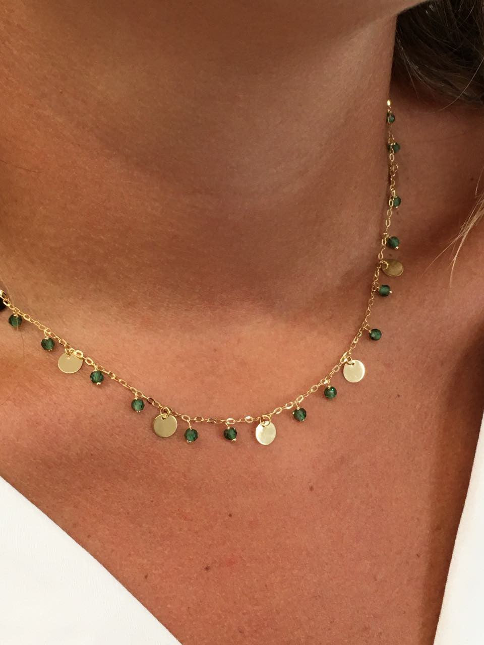 Gargantilla de chapas ORKUN en oro 18 ktes y cuarzos verdes - Roman Joyero