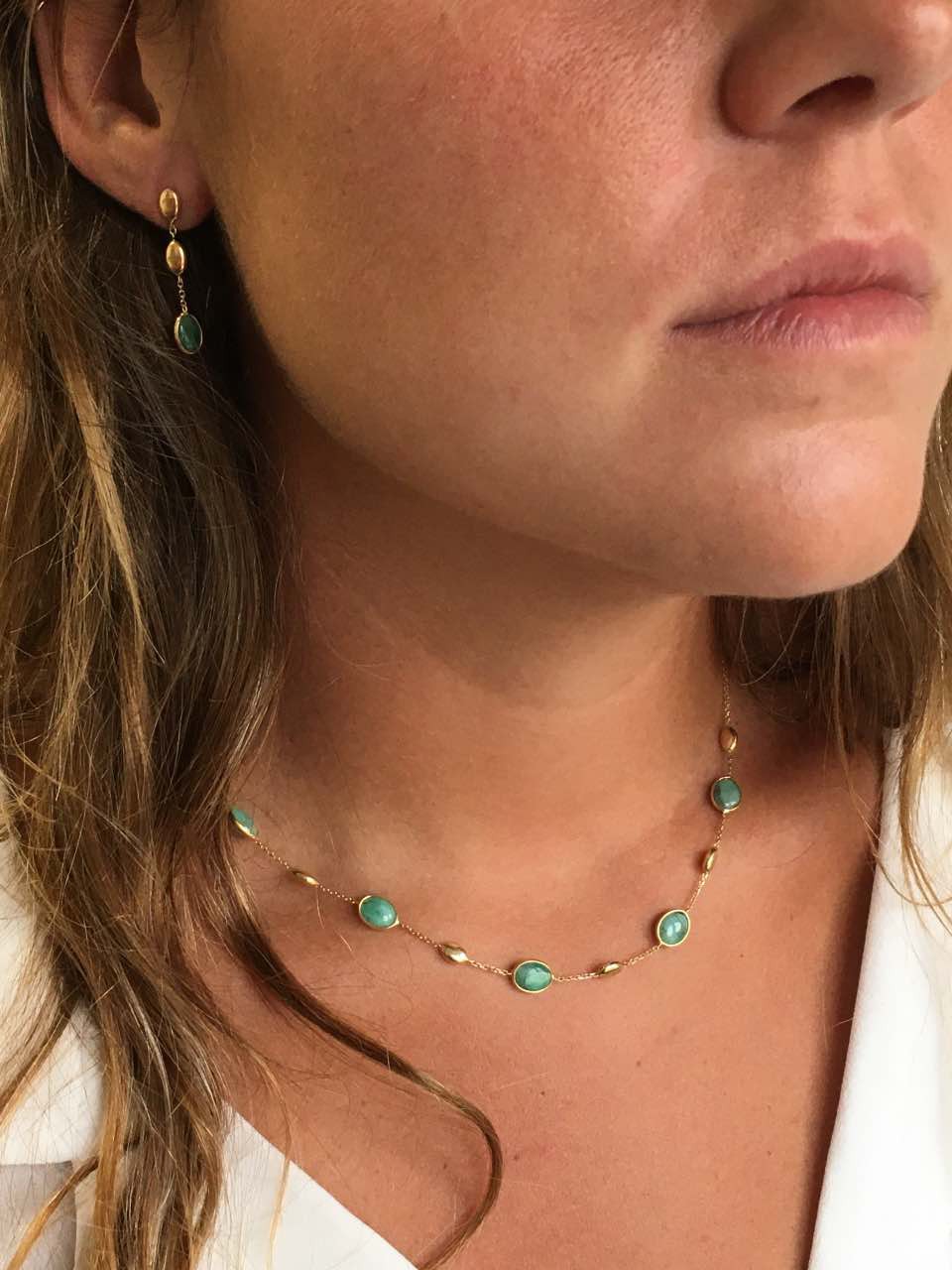 Pendientes con esmeraldas ALTANI en oro amarillo de 18 ktes - Roman Joyero