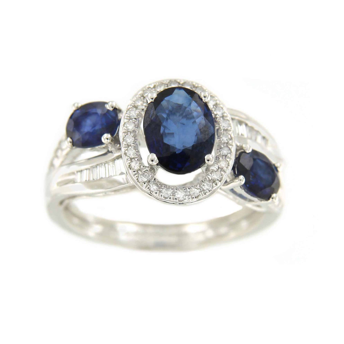 Anillo KEMAL en oro blanco de 18 kts con brillantes y zafiros - Roman Joyero