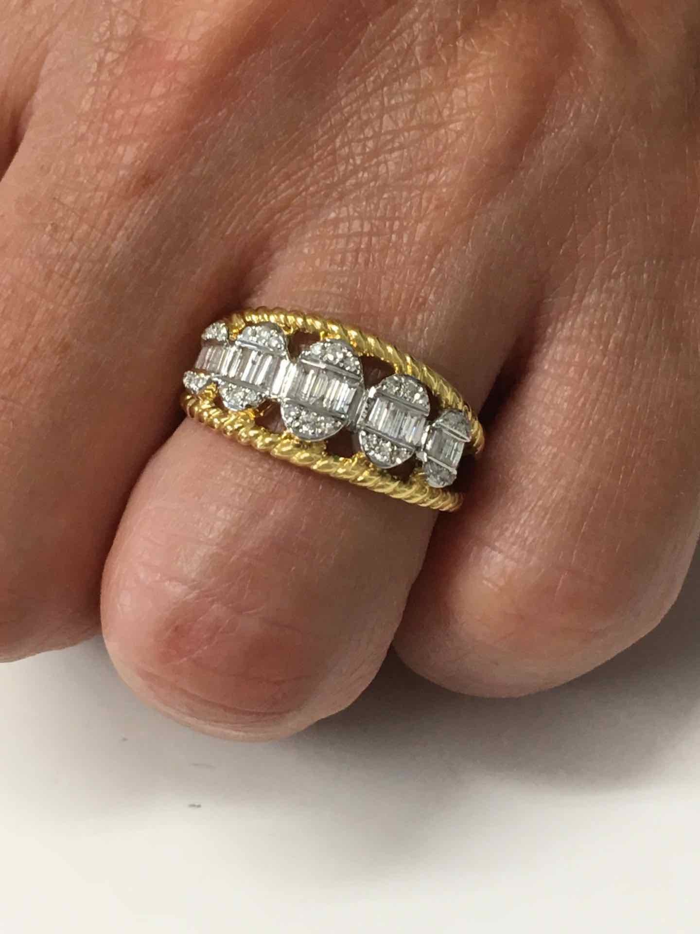 Anillo VEDA en oro amarillo de 18 kts brillantes y baguettes - Roman Joyero