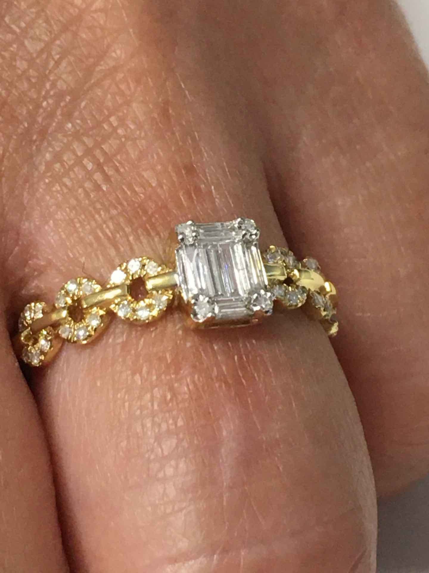 Anillo DIDA en oro amarillo de 18 kts brillantes y baguettes - Roman Joyero