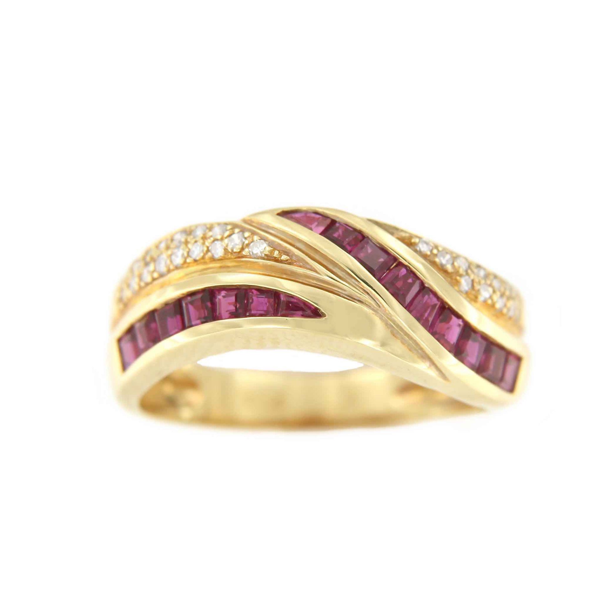 ALYA anillo oro amarillo de 18 kts brillantes y rubíes