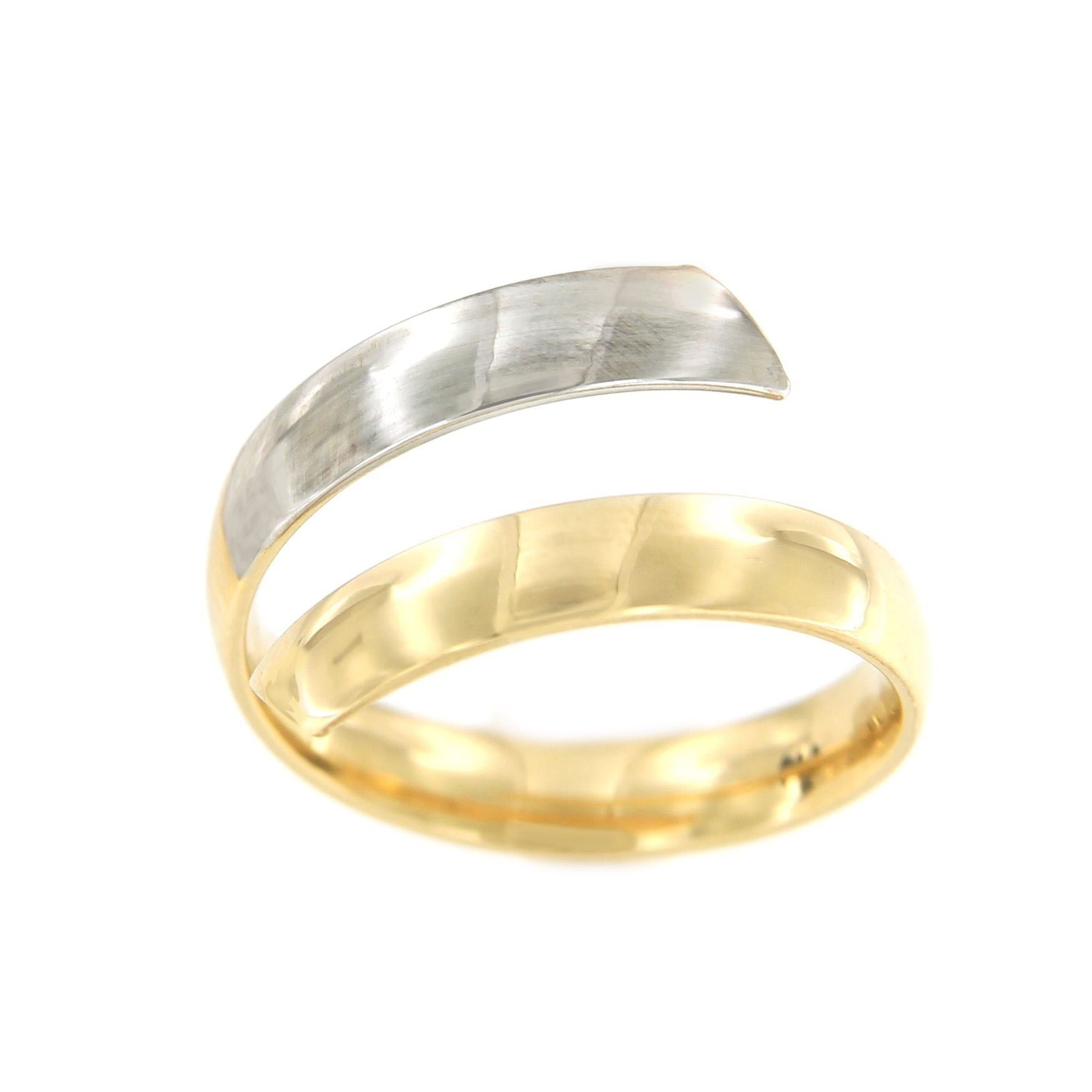 PIRAYET anillo cruzado en oro amarillo de 18 kilates	 ligero - Roman Joyero