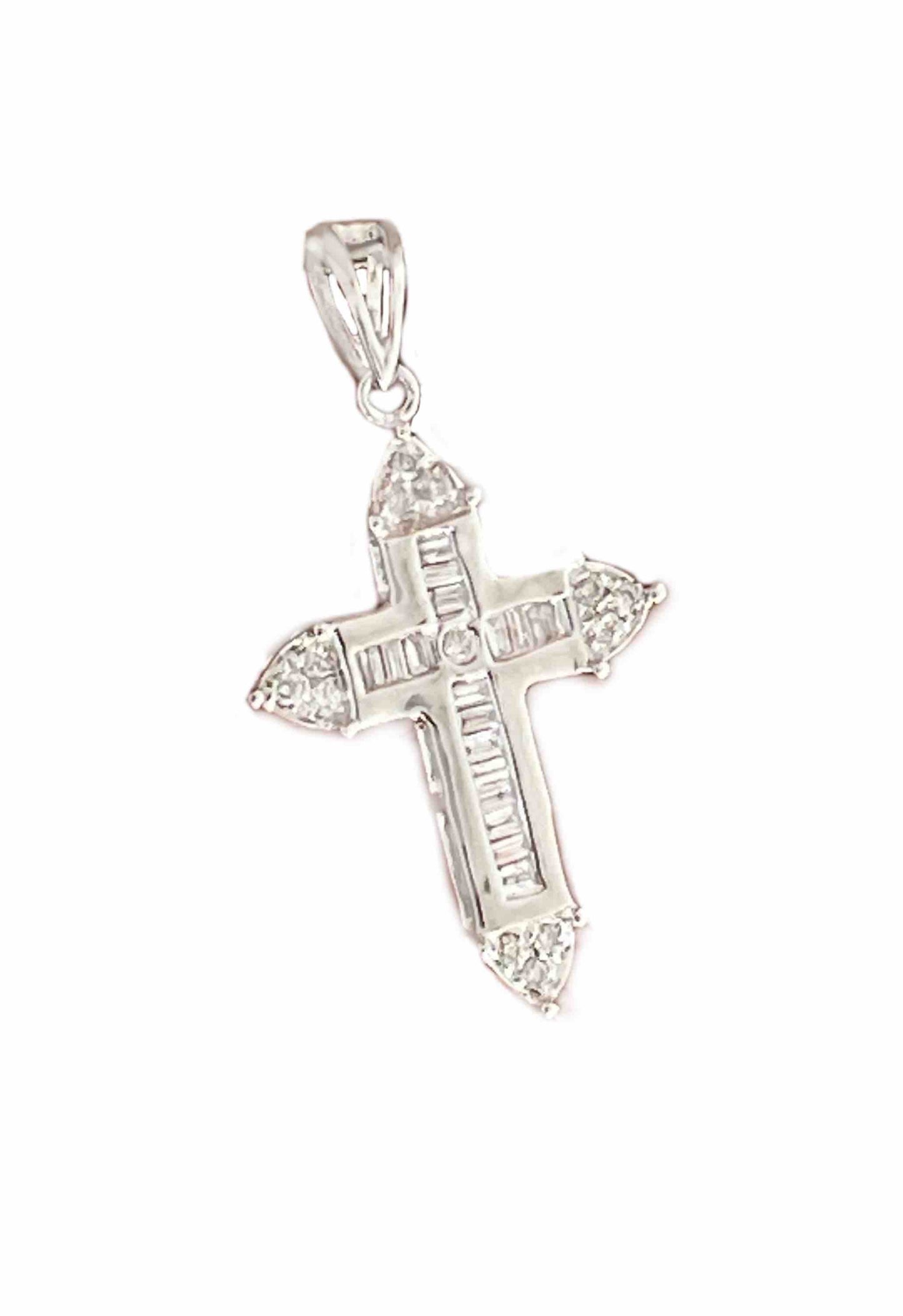 NASHI, cruz de oro blanco con baguettes - Roman Joyero