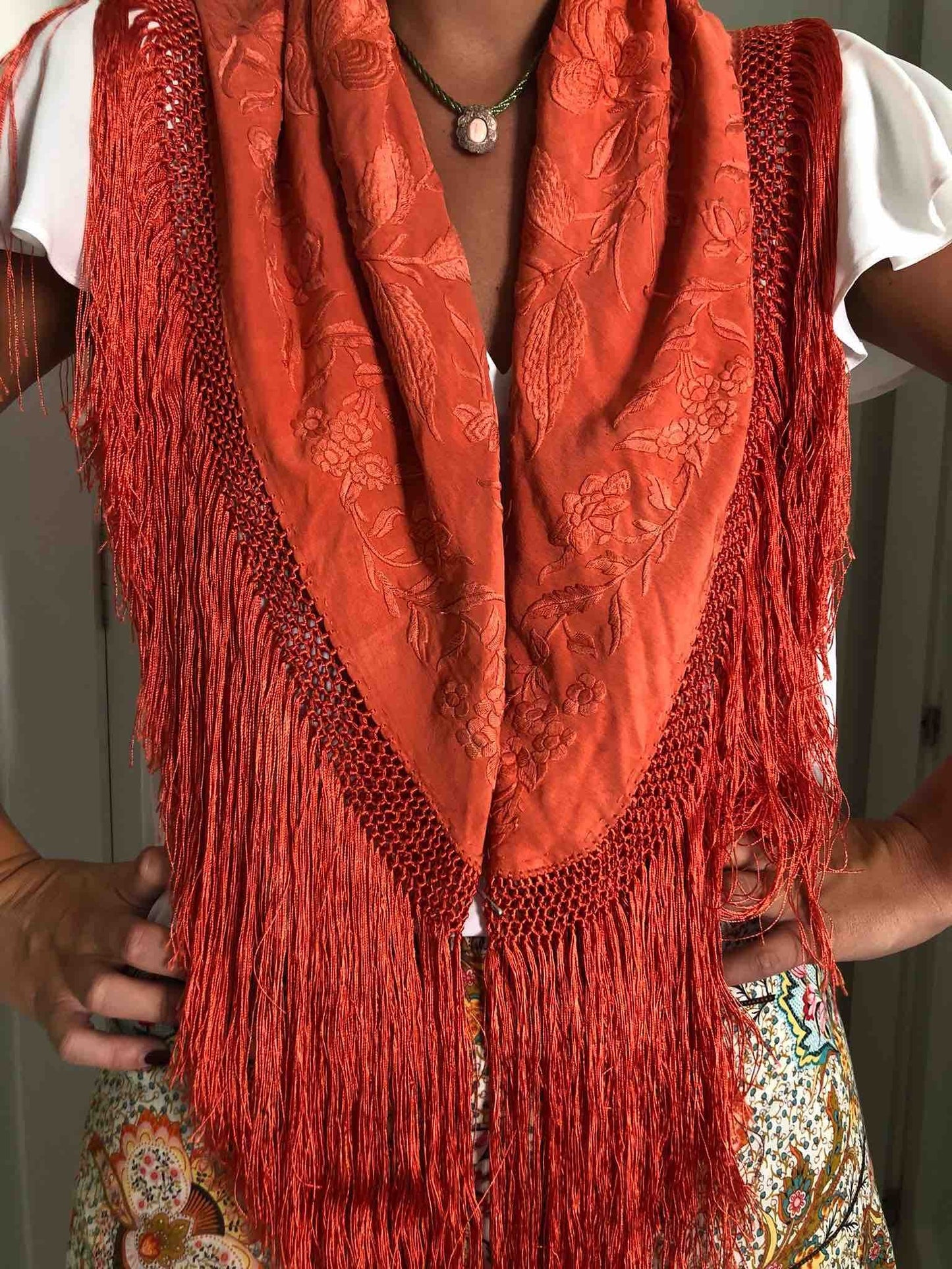 Medalla Rostrillo de plata Virgen del ROCIO en concha fina