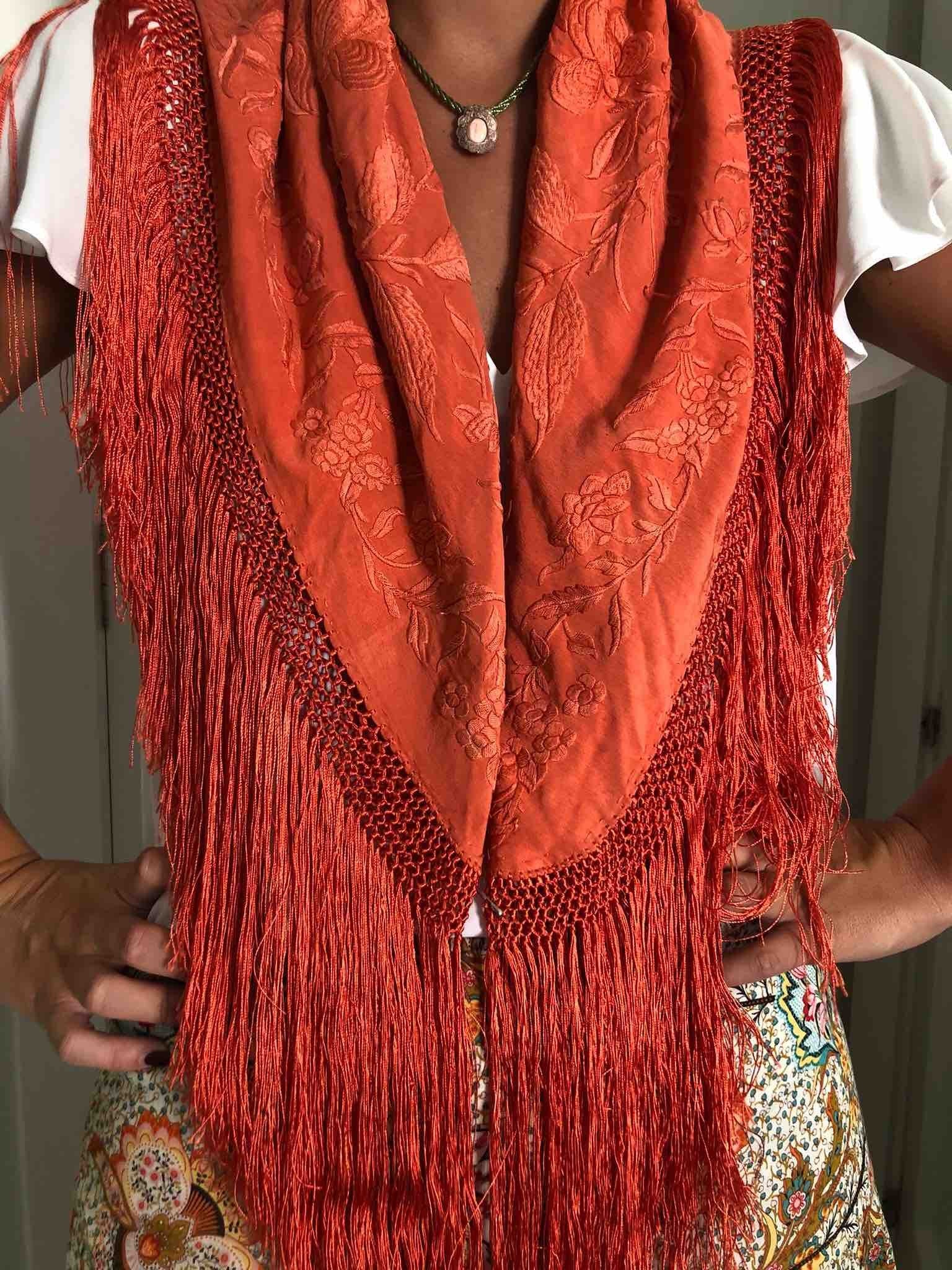 Medalla Rostrillo de plata Virgen del ROCIO en concha fina